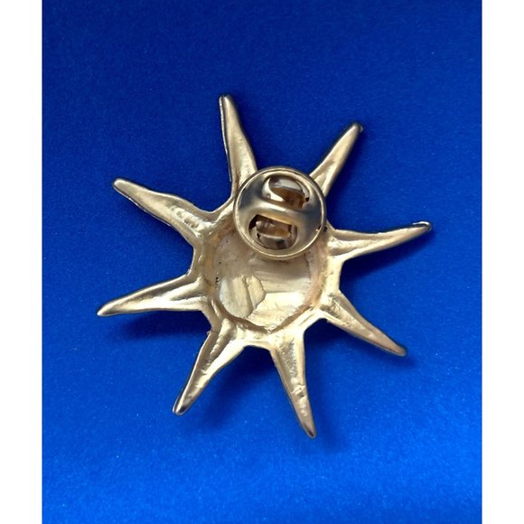 Beautiful, Unusual Vintage Smiling Sun Pin - Picture 3 of 3